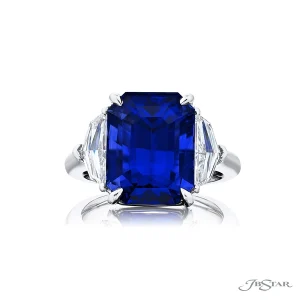 11.15 Ct Emerald Cut Diamond Ring in Platinum