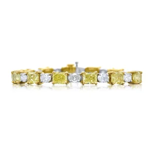 Radiant Cut Diamond Ring in Platinum
