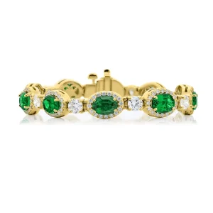 Oval Cut Diamond Ring in 18K Yellow Gold