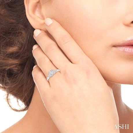 Princess Shape Diamond Engagement Ring - Image 3
