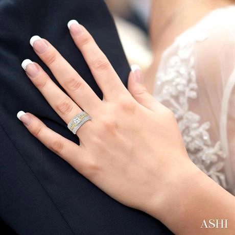 Princess Shape Diamond Wedding Set - Image 3
